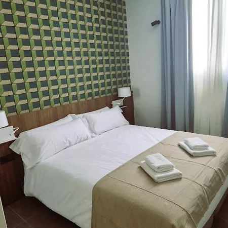 Apartamentos Robles 4 By Gades Gestion Cádiz Exterior photo
