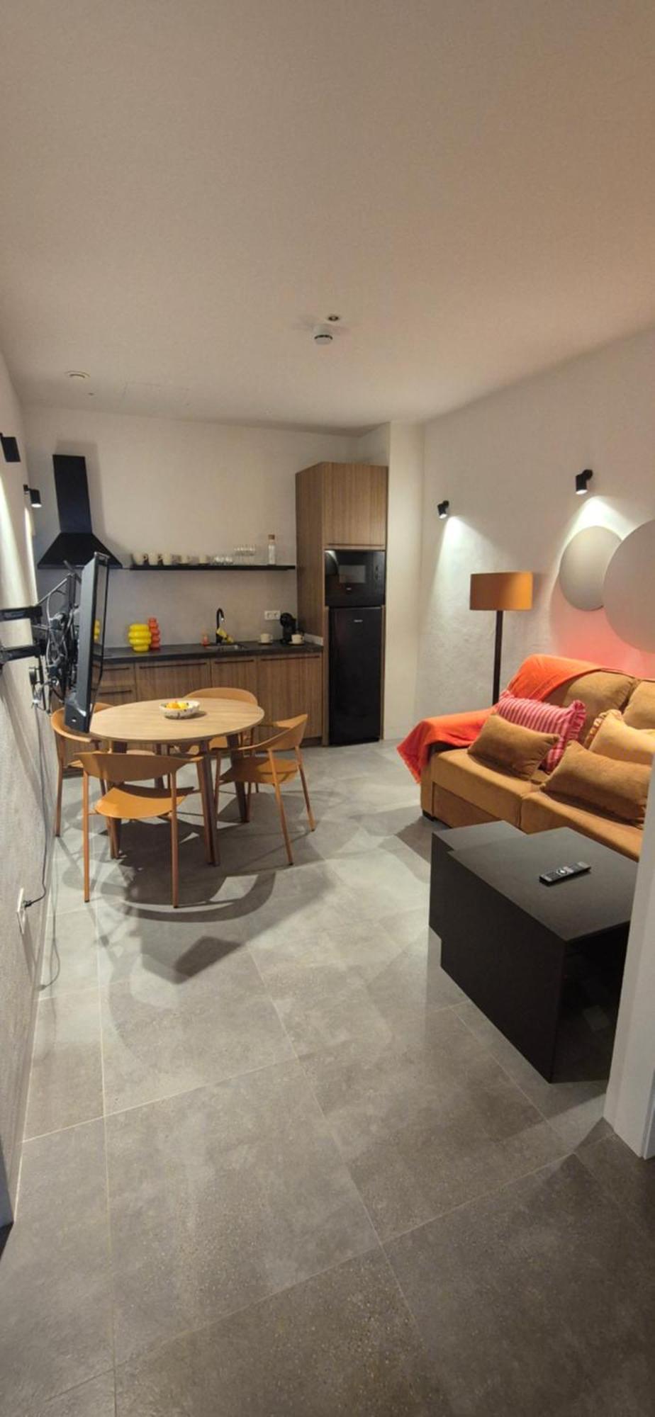Robles 4 By Gades Gestion *